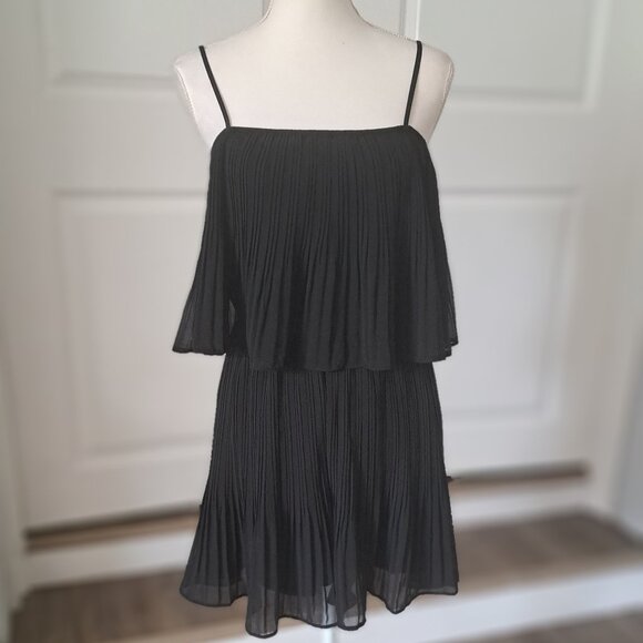 EXLURA Romper Spaghetti Strap Pleated Short Jumpsuit Outfit Large NWT - Picture 1 of 11